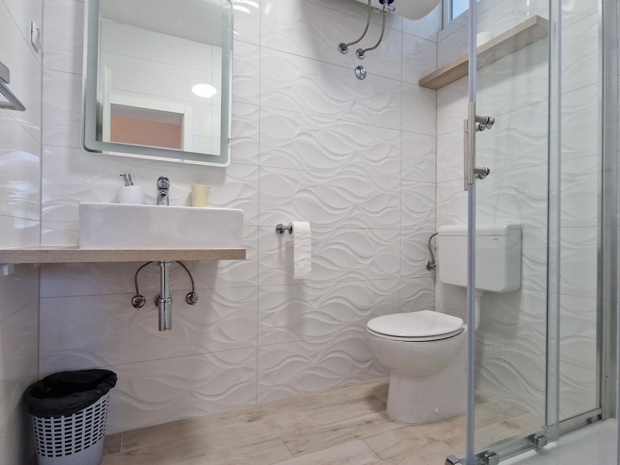 Apartment And Rooms Amenka Новаля Екстериор снимка