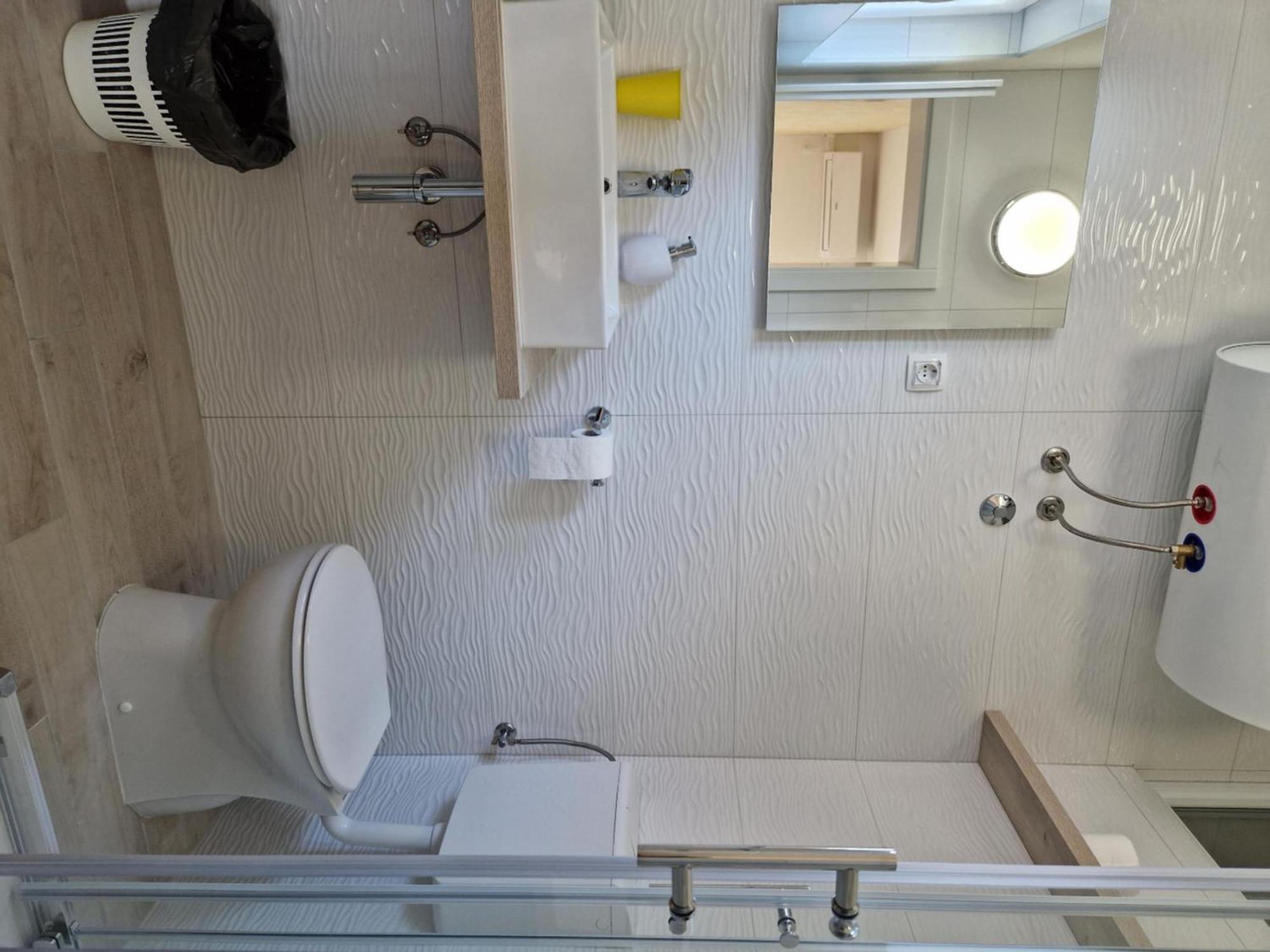 Apartment And Rooms Amenka Новаля Екстериор снимка